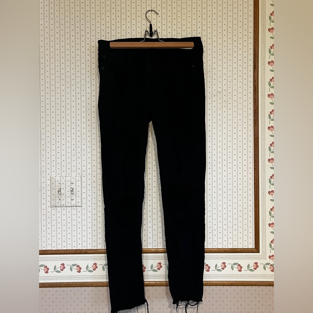 Black Distressed Mid-rise Jeans with Raw Hem - Express size 4R